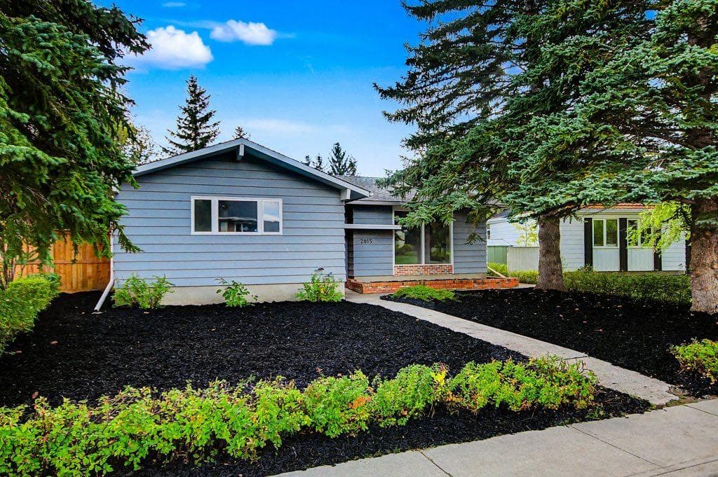 2015 Palliser Drive SW