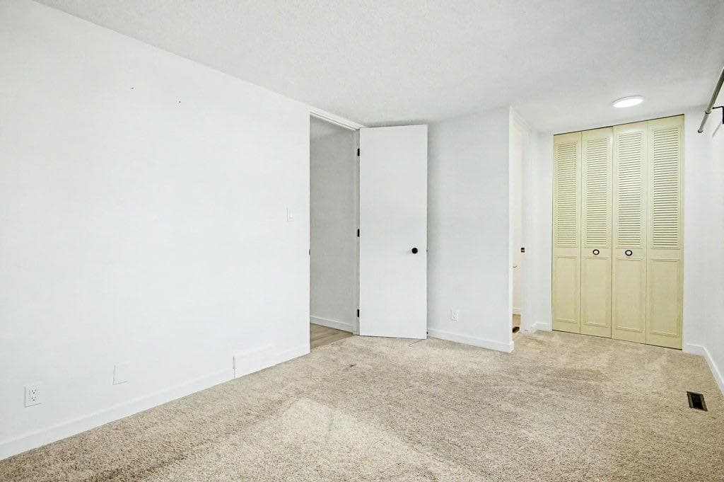 2015 Palliser Drive SW