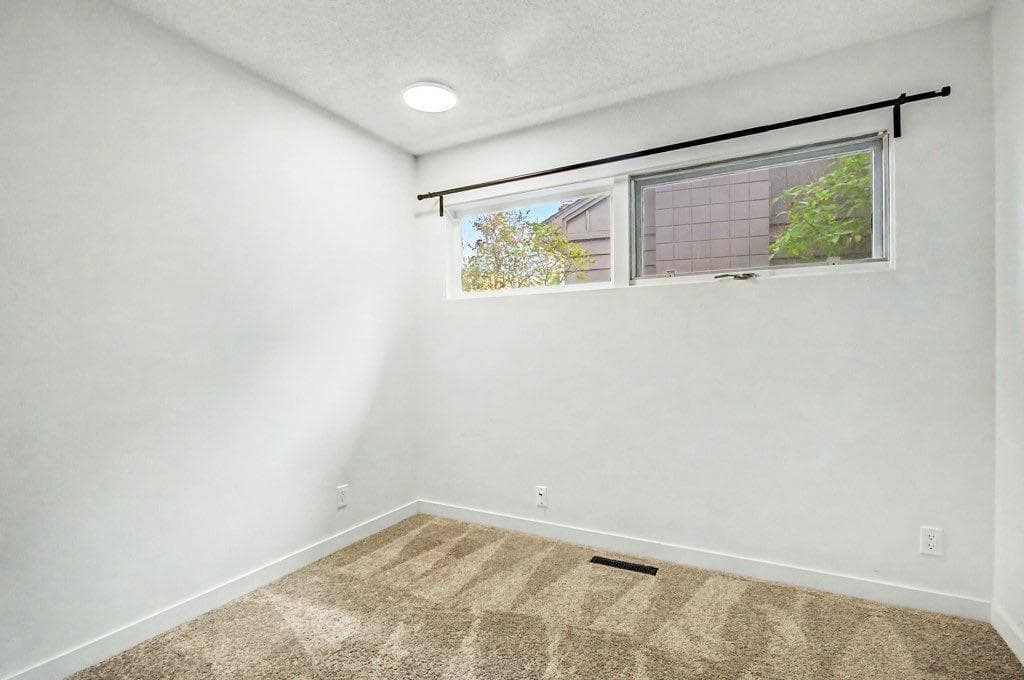 2015 Palliser Drive SW