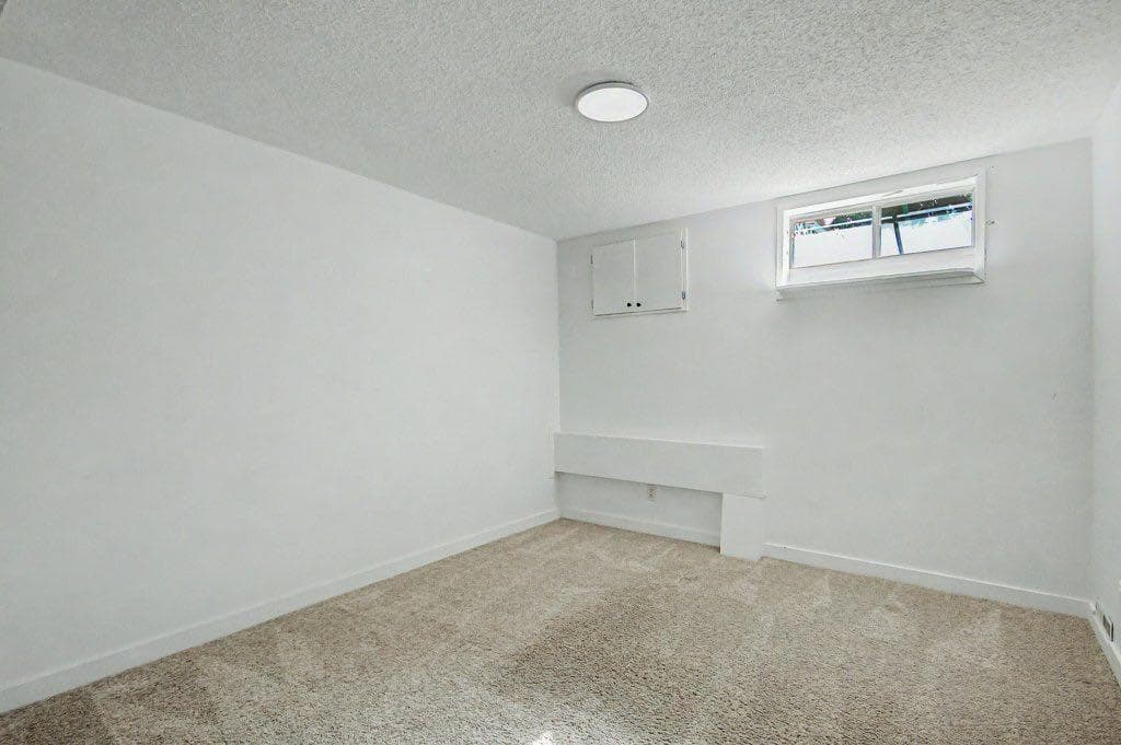 2015 Palliser Drive SW
