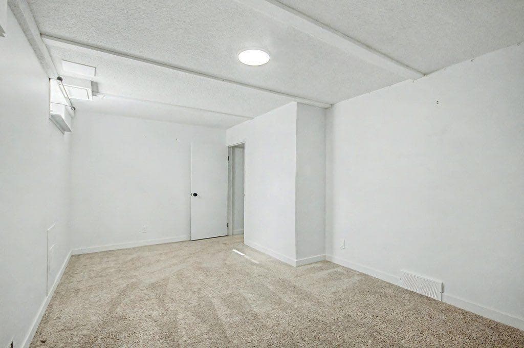 2015 Palliser Drive SW