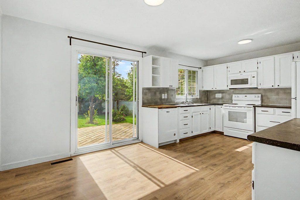 2015 Palliser Drive SW