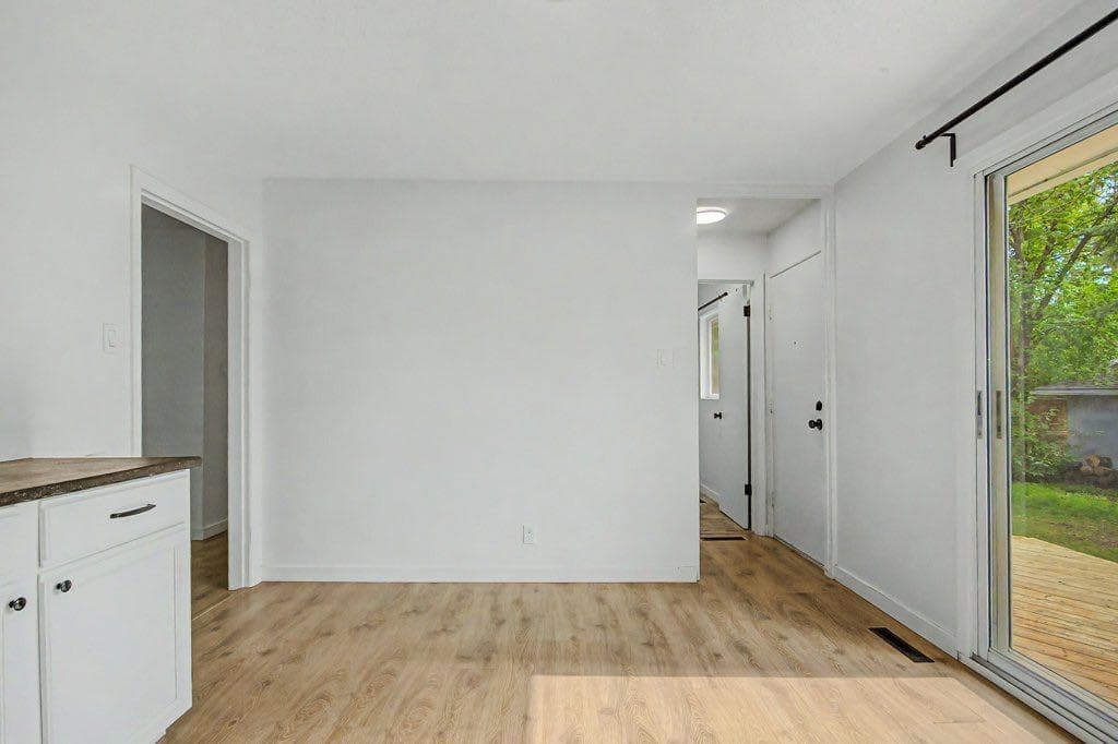 2015 Palliser Drive SW