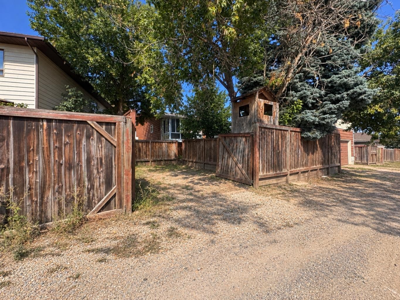27 Castlebrook Court NE