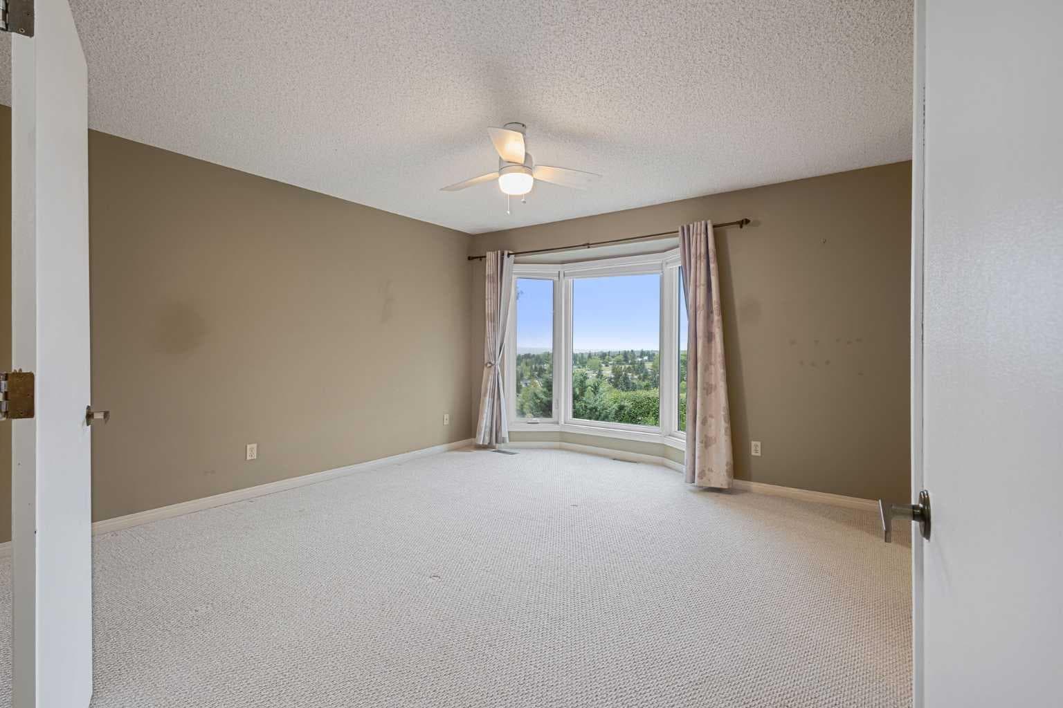 40 Edgemont Estates Road NW