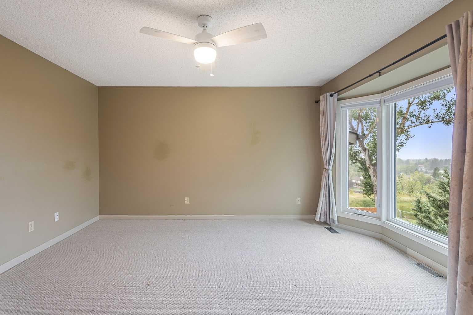 40 Edgemont Estates Road NW