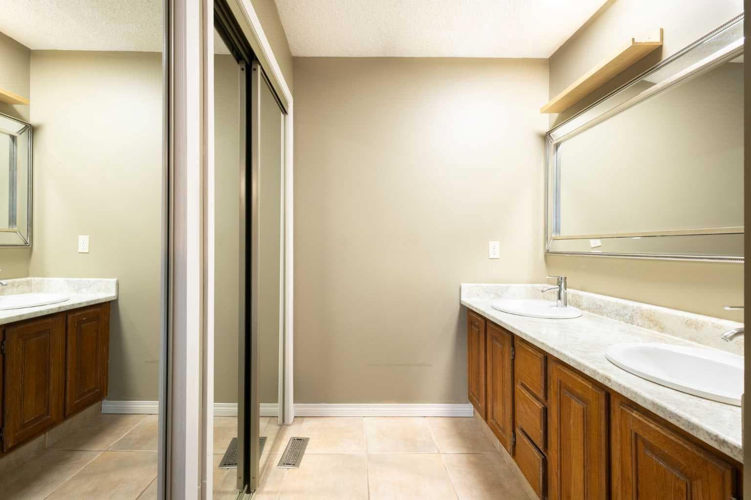 40 Edgemont Estates Road NW