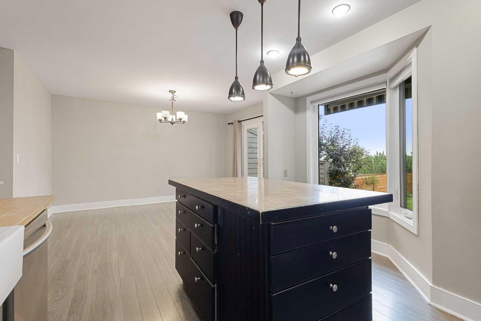 40 Edgemont Estates Road NW