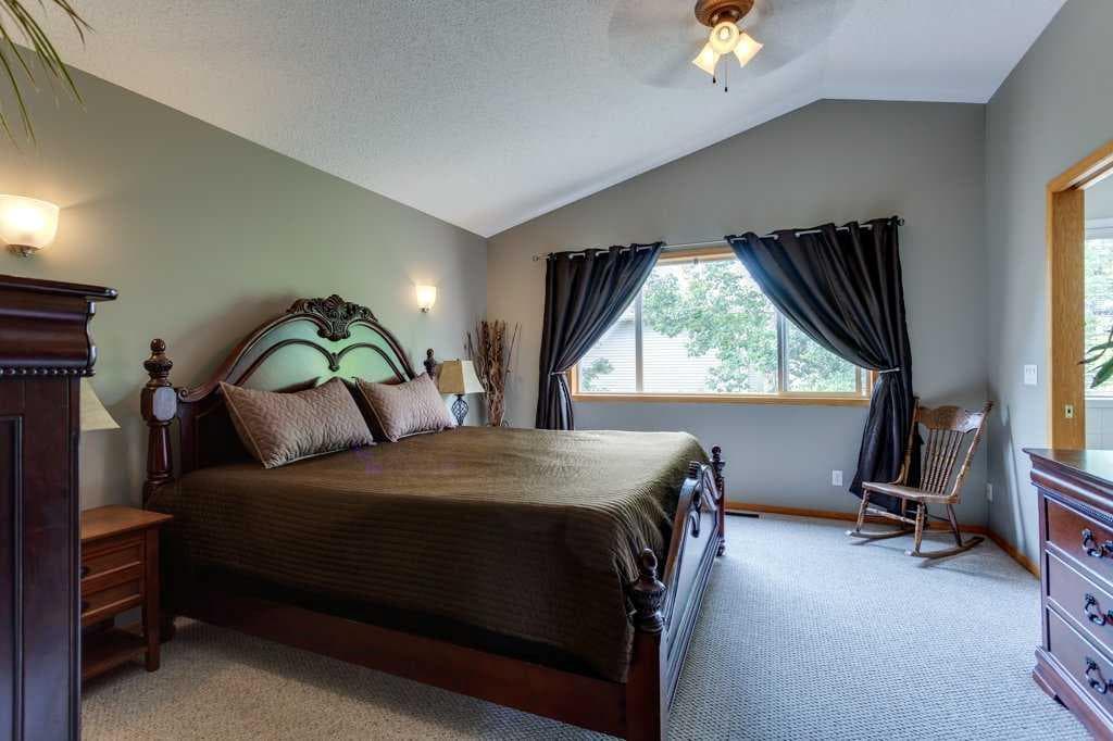 35 Bow Ridge Crescent 
