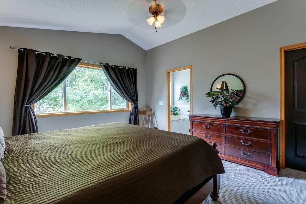 35 Bow Ridge Crescent 