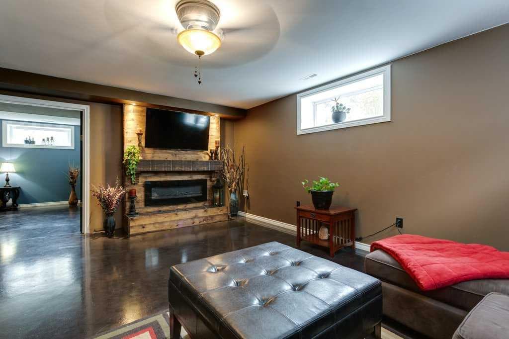 35 Bow Ridge Crescent 