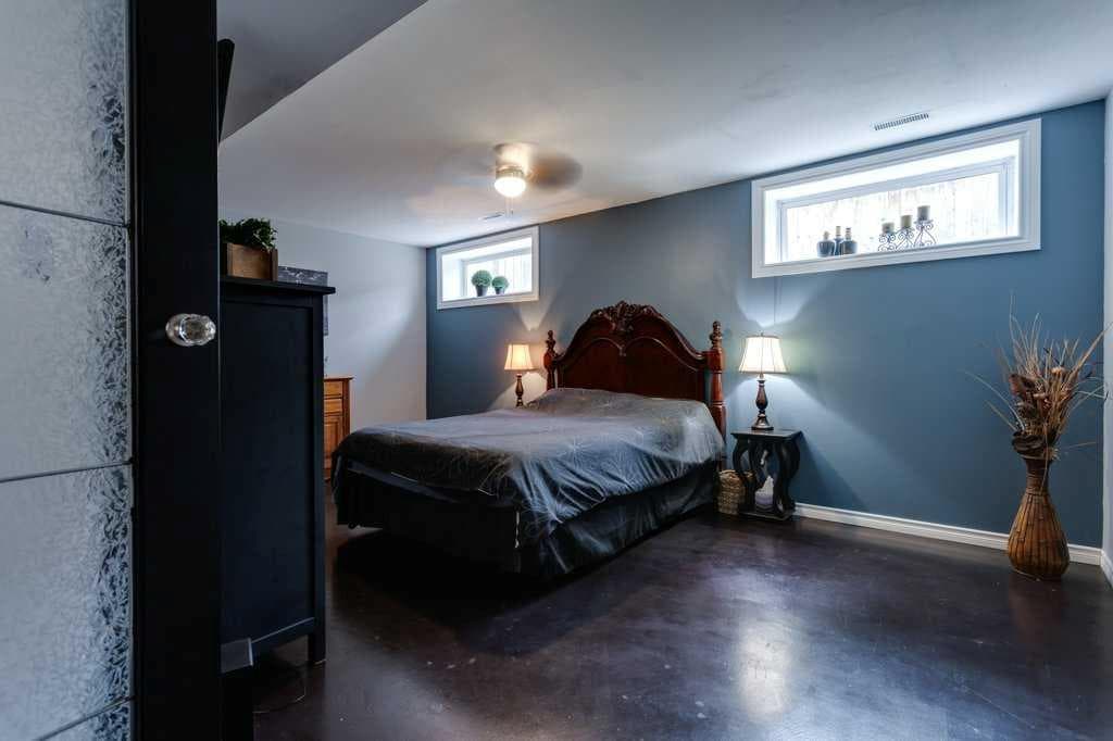 35 Bow Ridge Crescent 