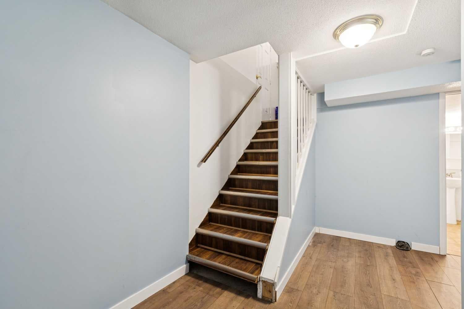 2007 Olympia Drive SE