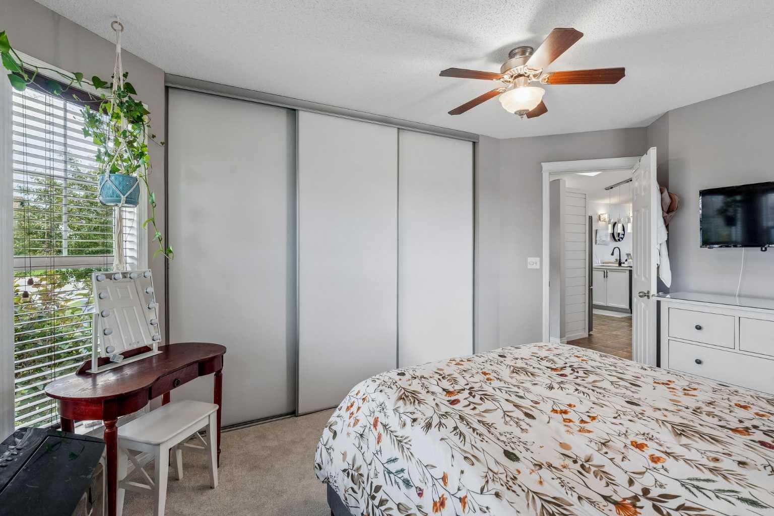 2046 New Brighton Gardens SE