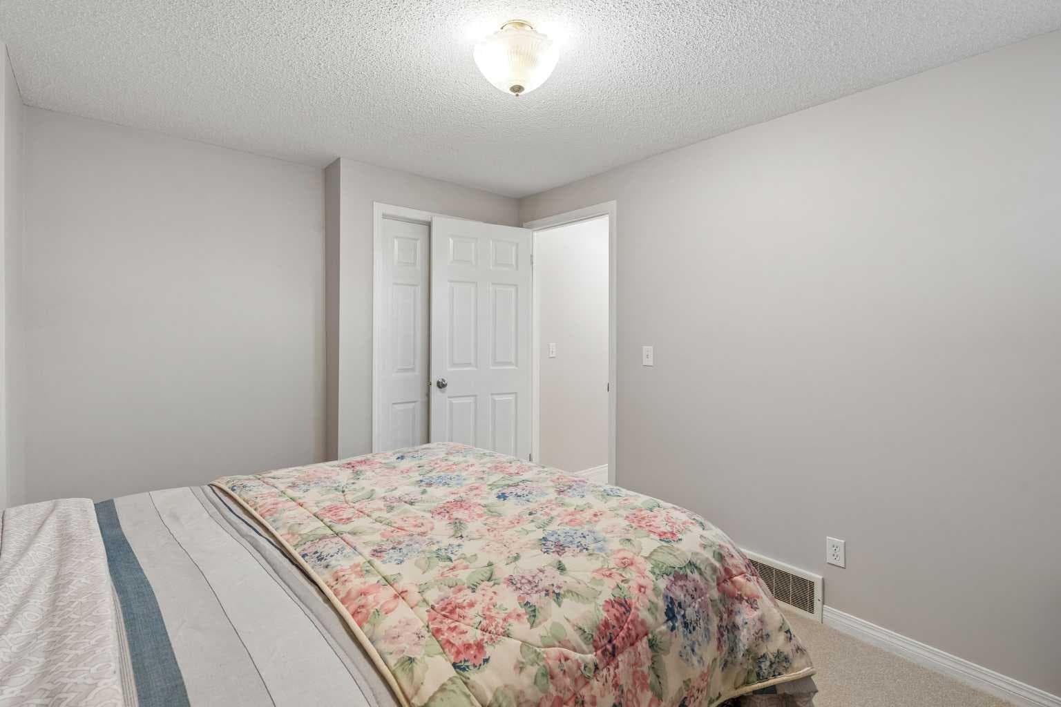 2046 New Brighton Gardens SE