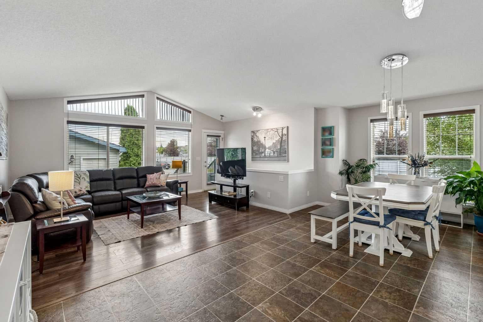 2046 New Brighton Gardens SE