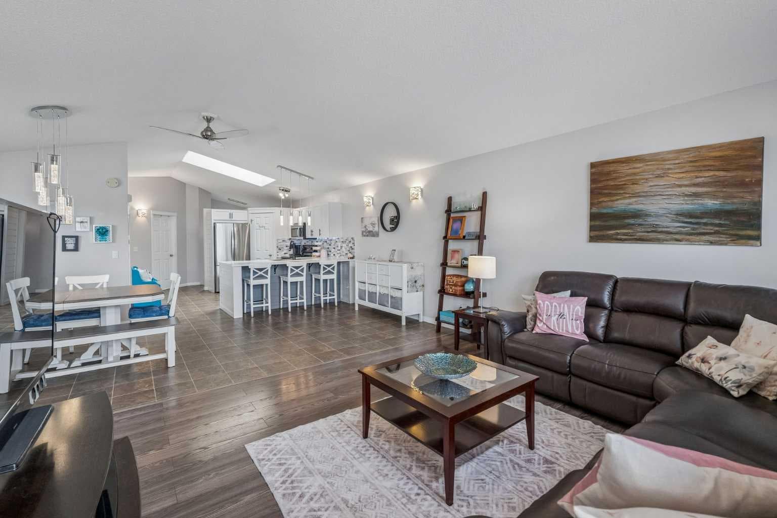 2046 New Brighton Gardens SE