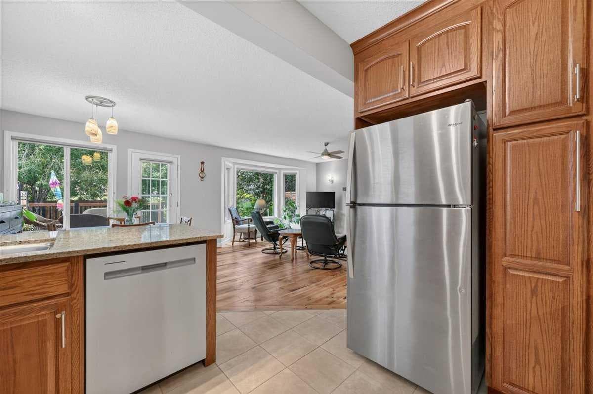 49 Hidden Valley Crescent  NW