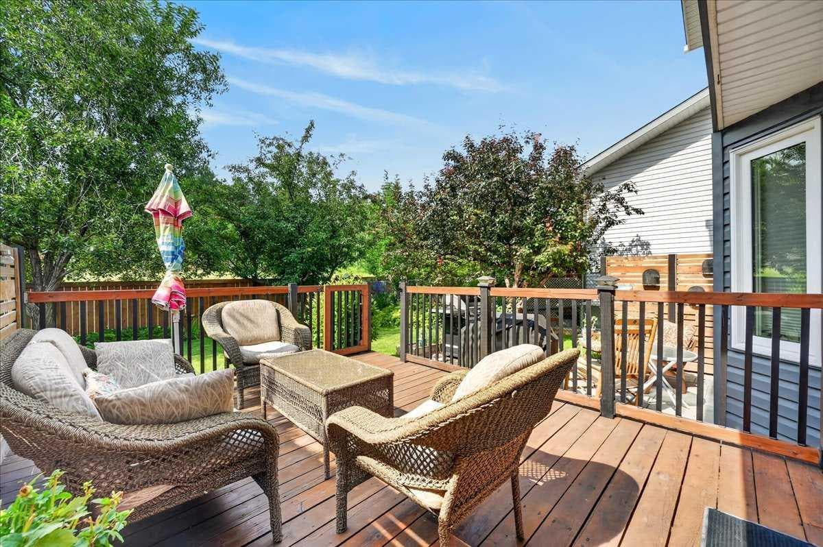 49 Hidden Valley Crescent  NW