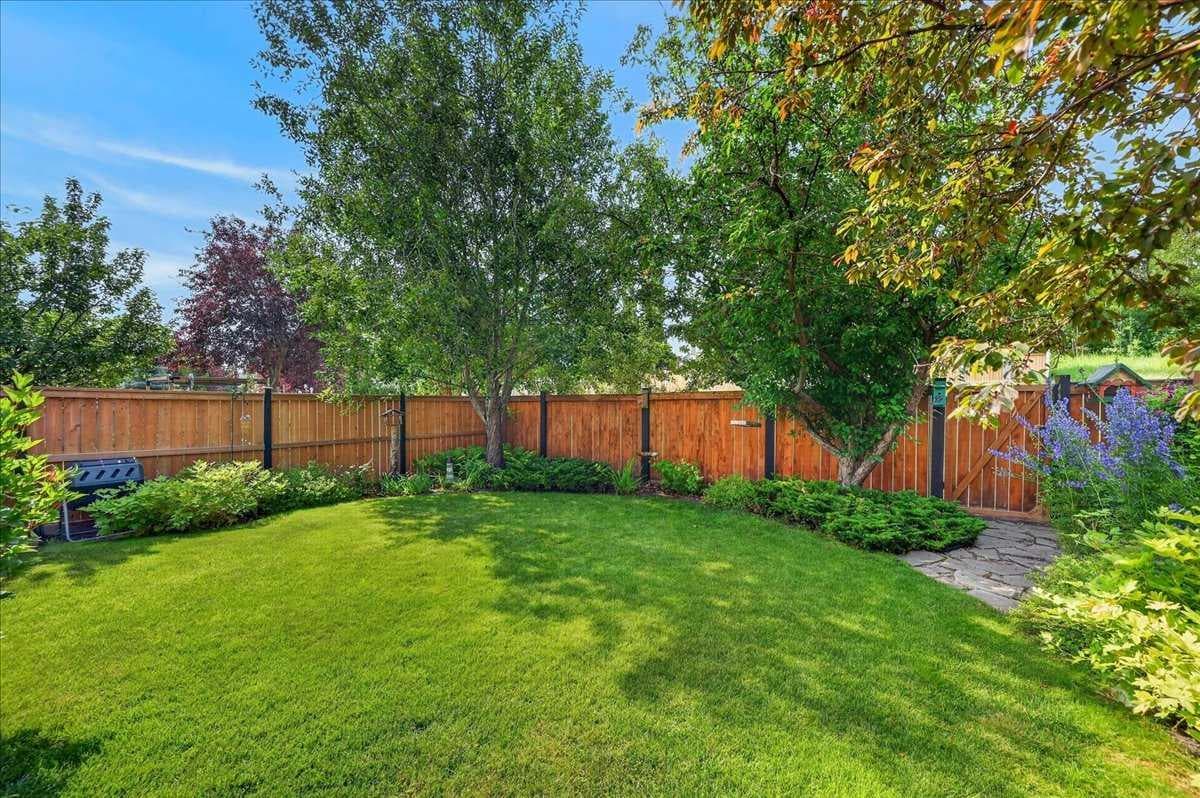 49 Hidden Valley Crescent  NW