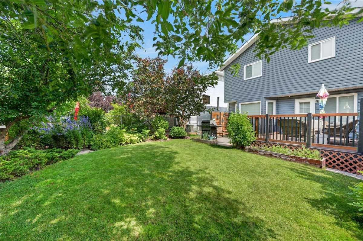49 Hidden Valley Crescent  NW