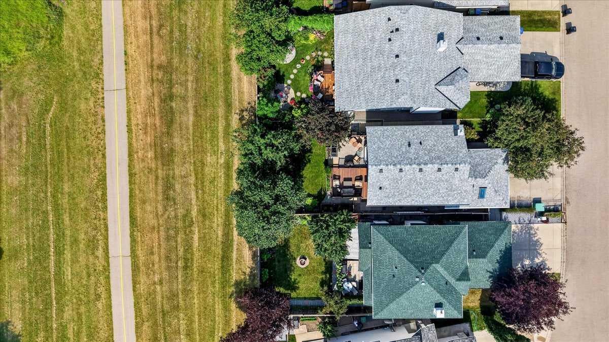 49 Hidden Valley Crescent  NW