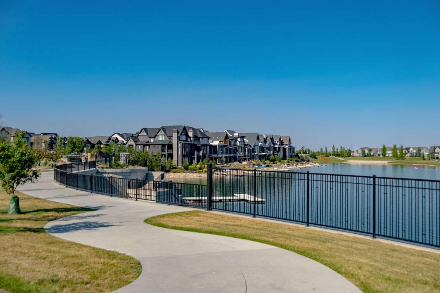 14 Marquis Heights SE