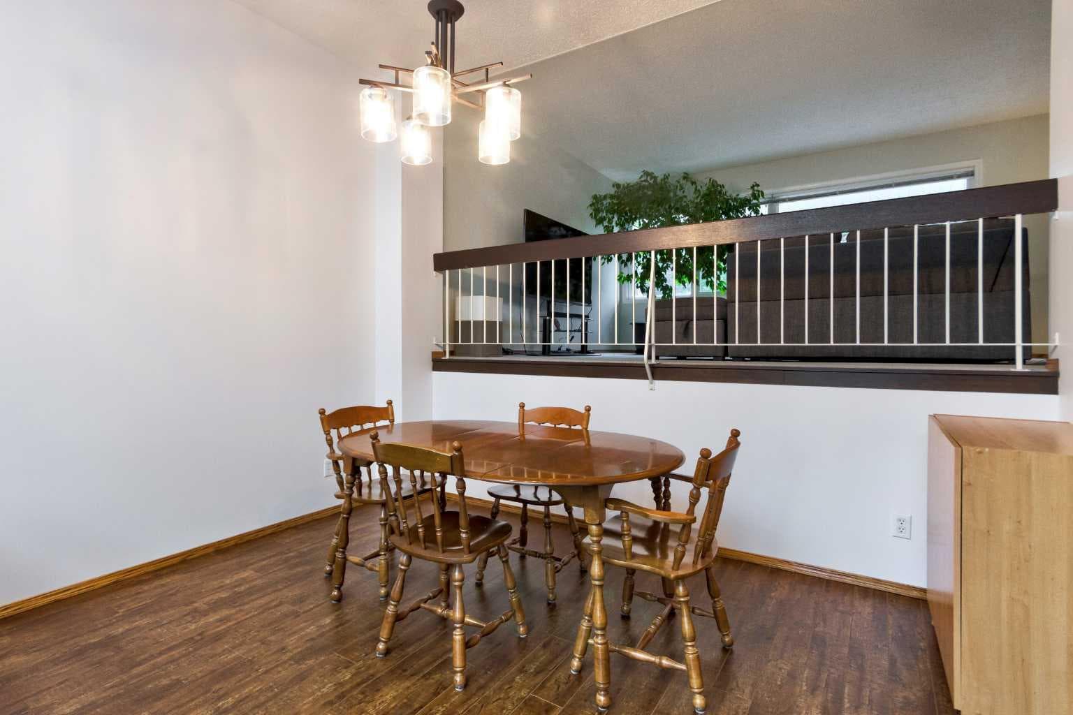 386 Brae Glen Crescent SW