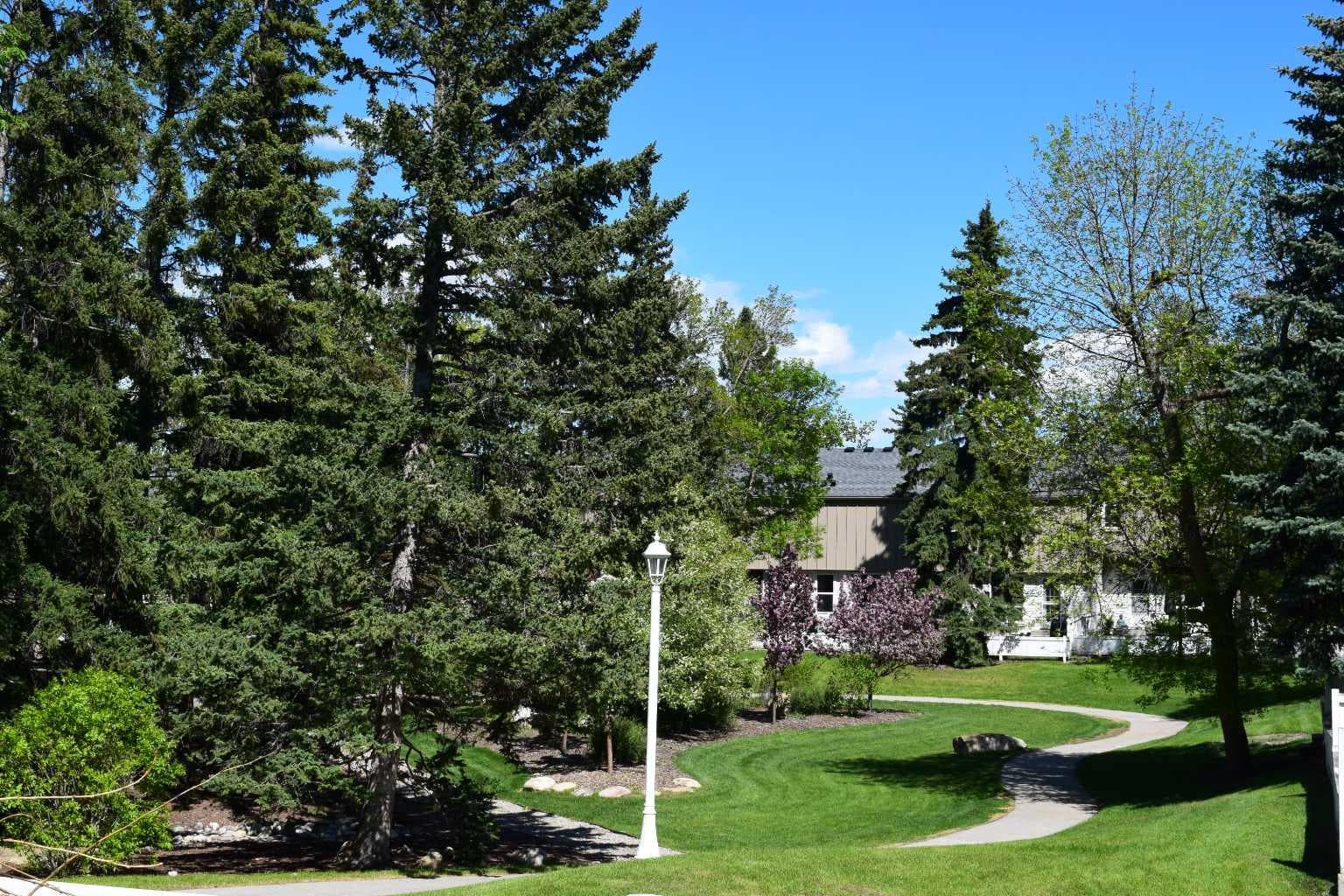 386 Brae Glen Crescent SW