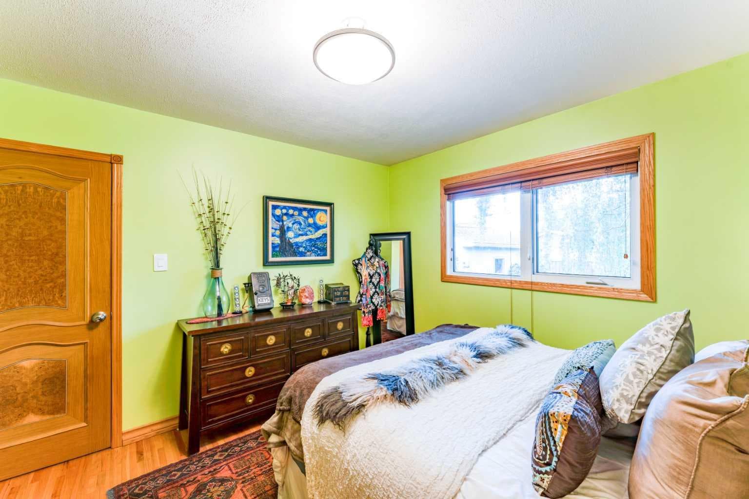 52 Windermere Road SW