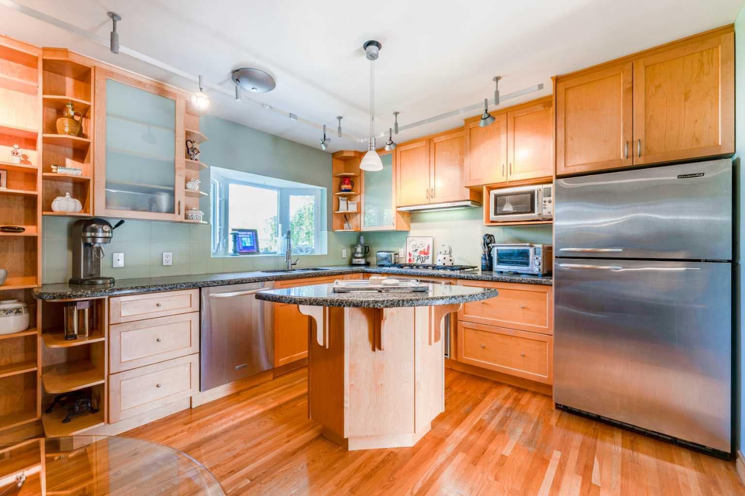 52 Windermere Road SW