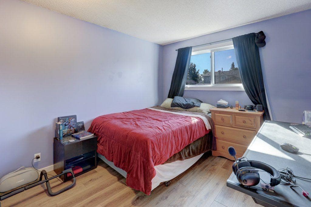 31 Castledale Way NE