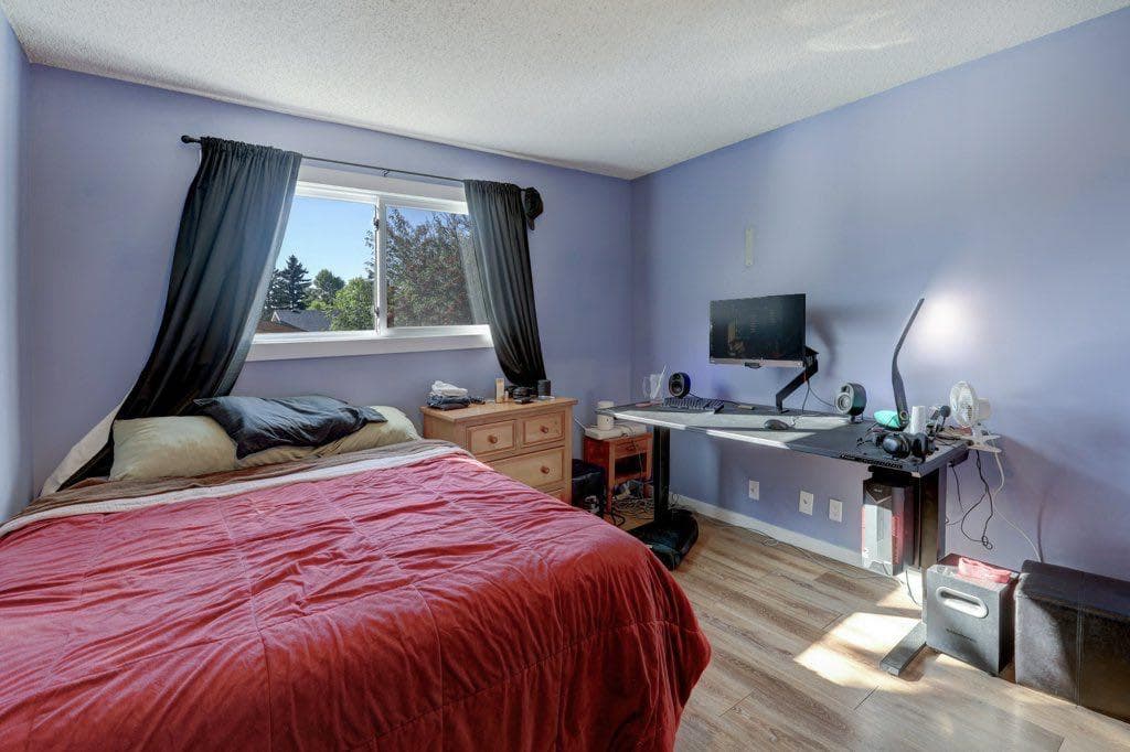 31 Castledale Way NE