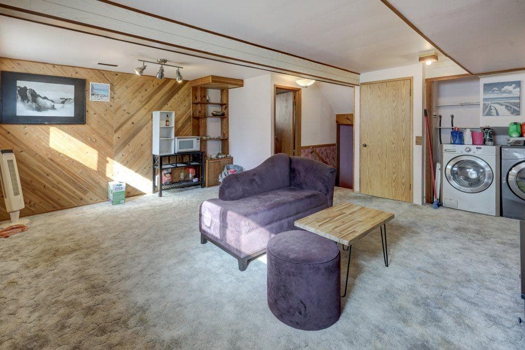 31 Castledale Way NE