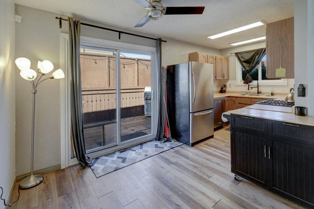 31 Castledale Way NE