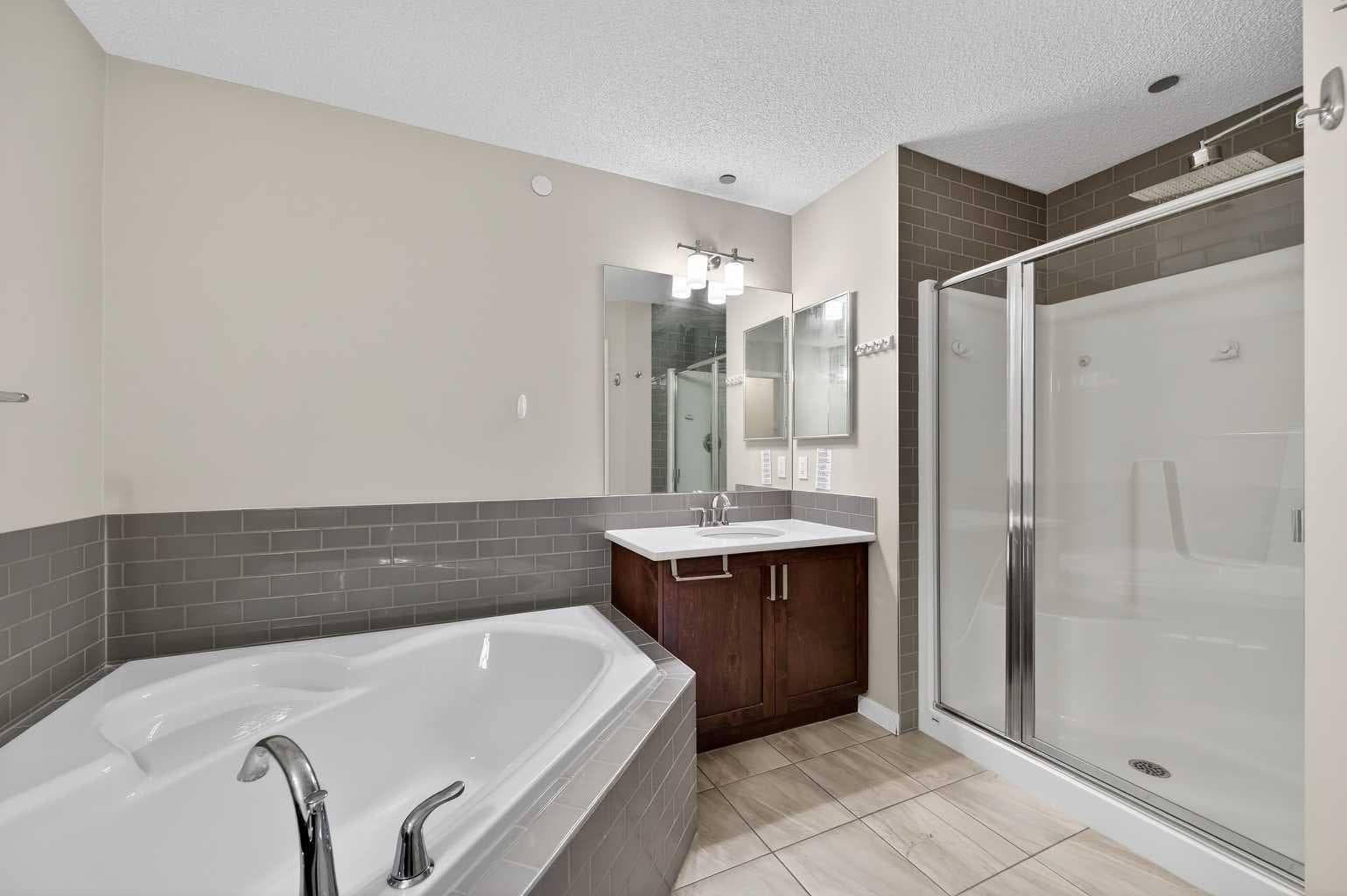 15 Fireside Crescent 