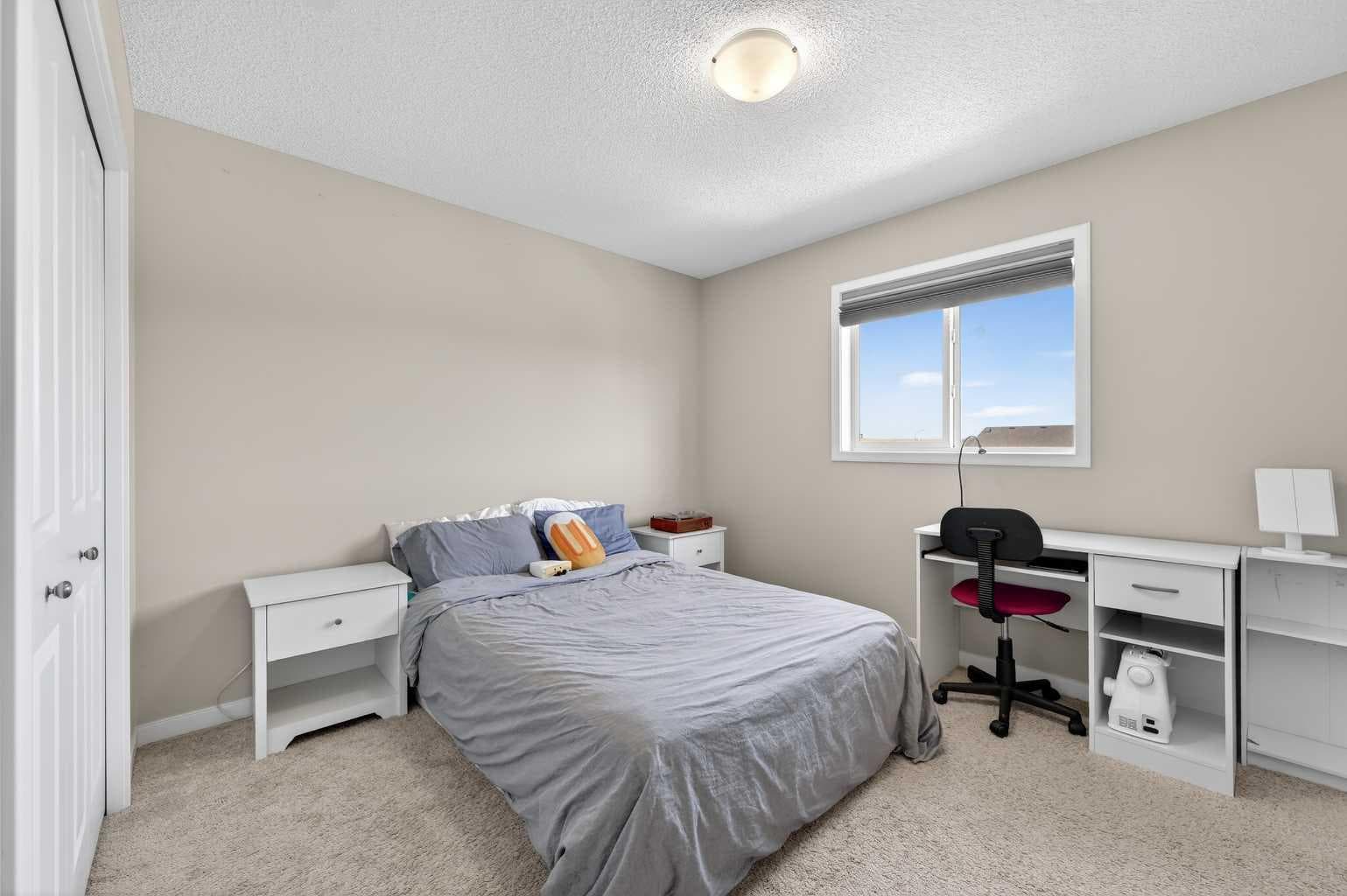 15 Fireside Crescent 