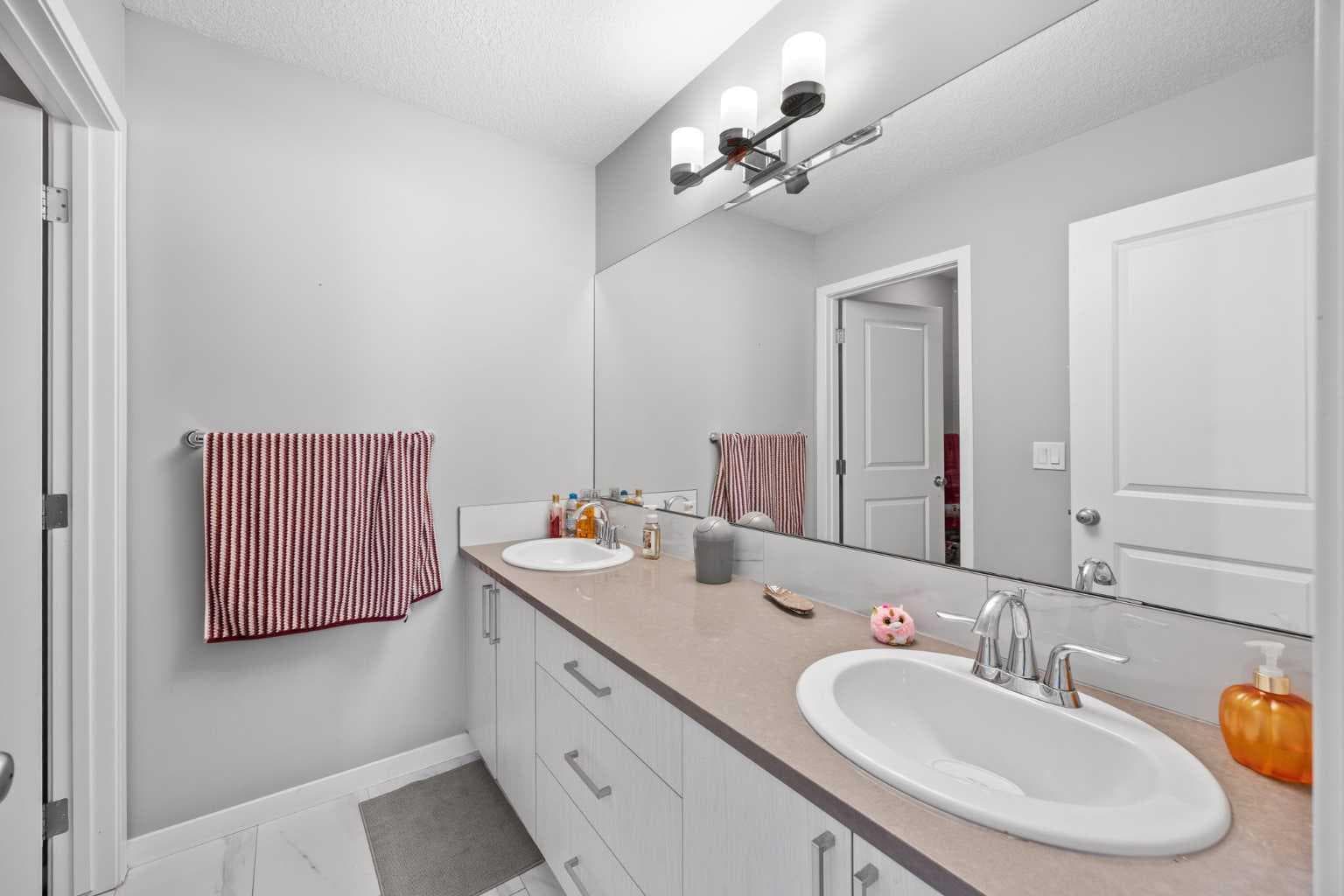 38 Seton Manor SE