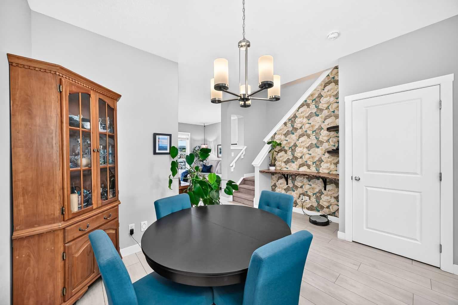 1213 Midpark Lane SW