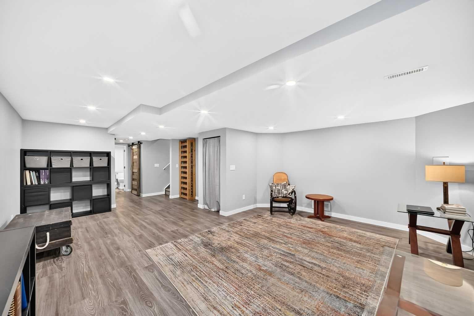 1213 Midpark Lane SW