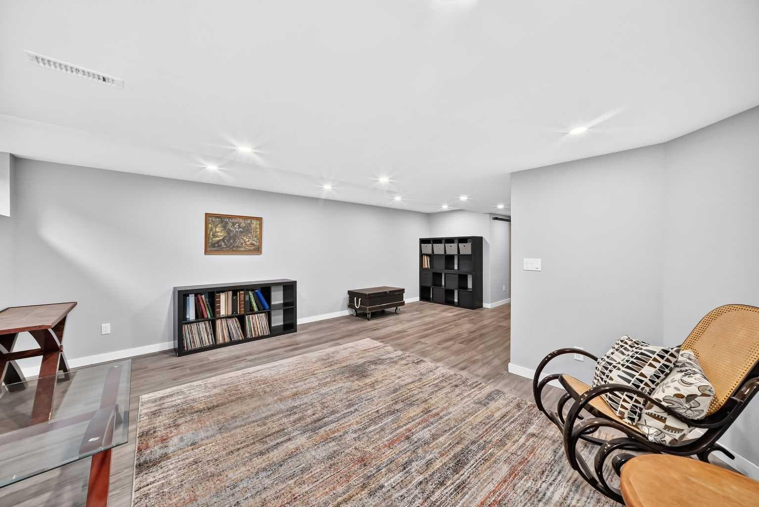 1213 Midpark Lane SW