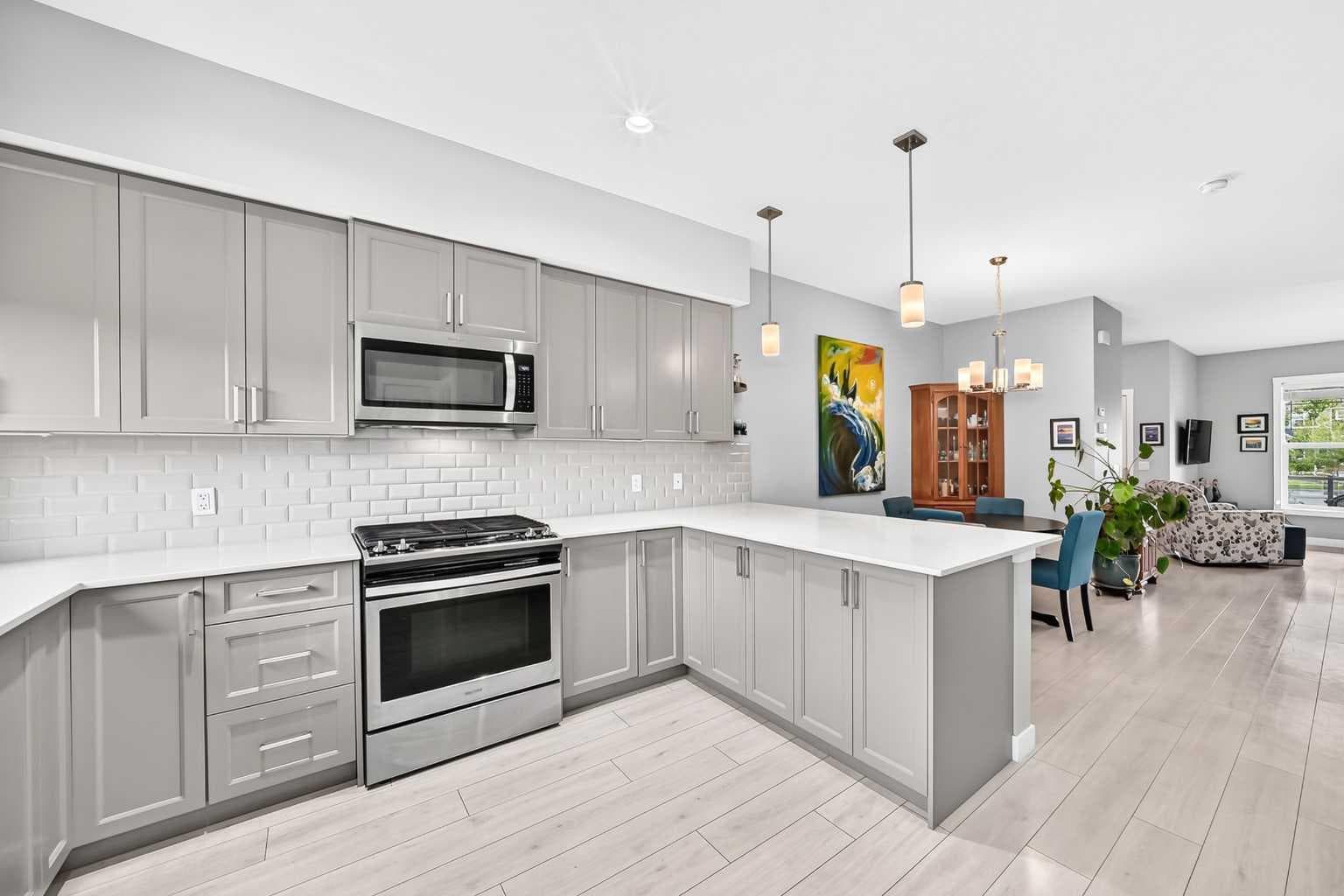 1213 Midpark Lane SW