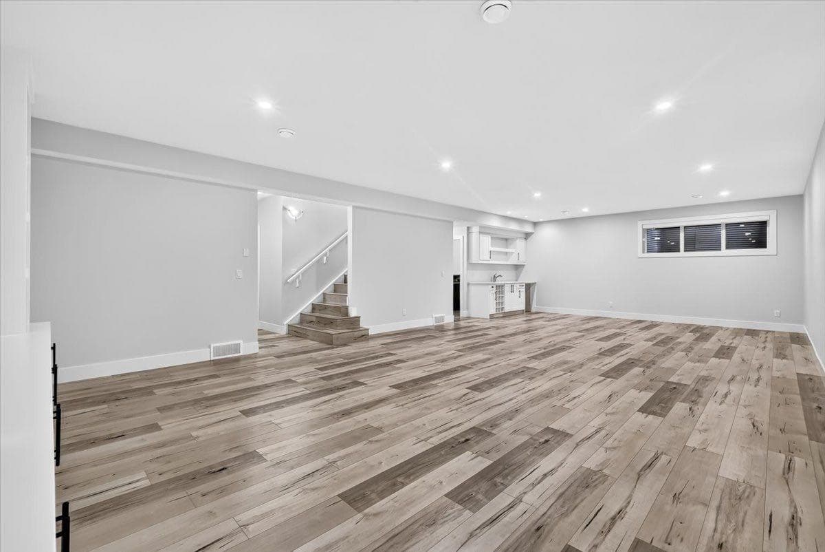 1924 Glenmount Drive SW