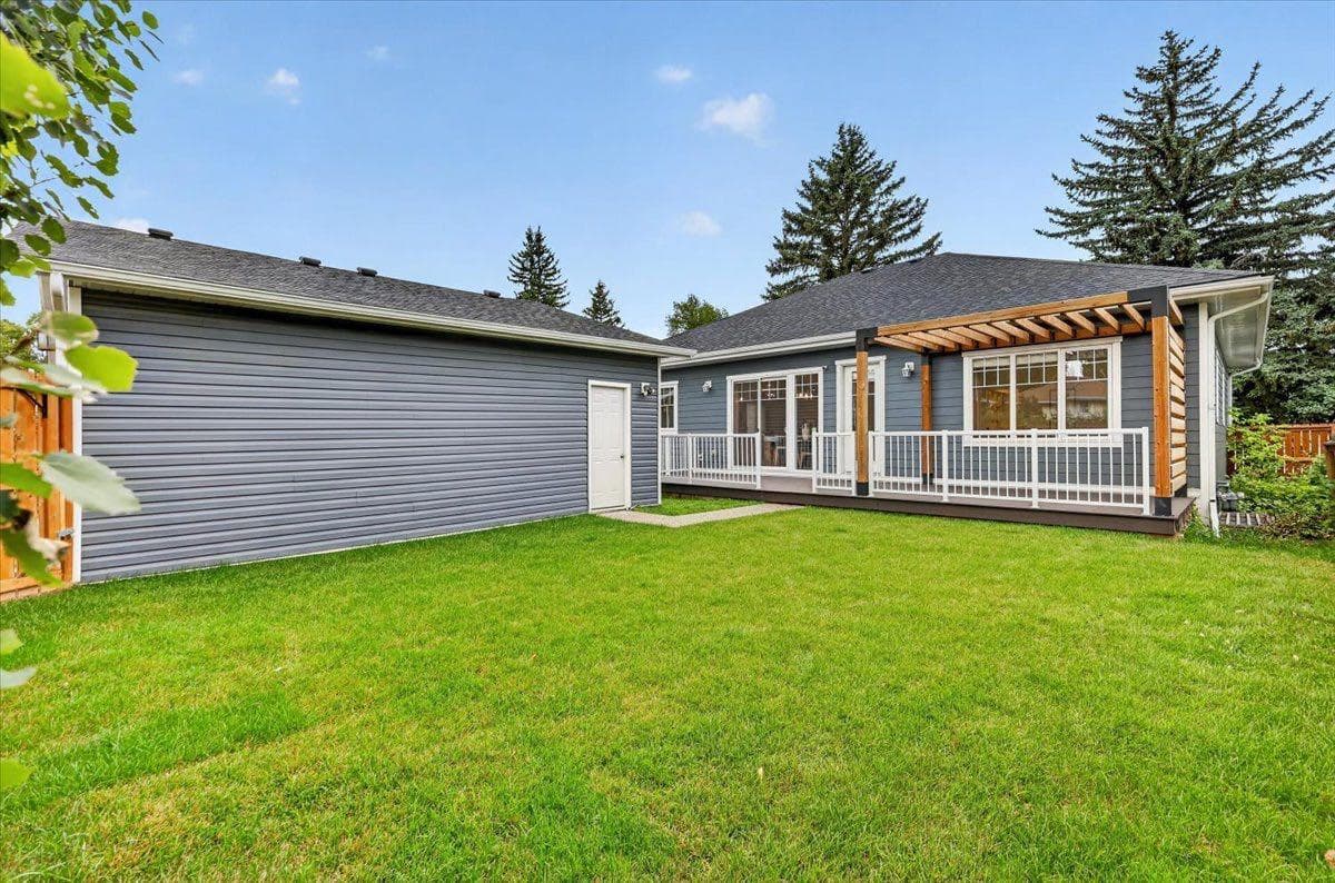 1924 Glenmount Drive SW