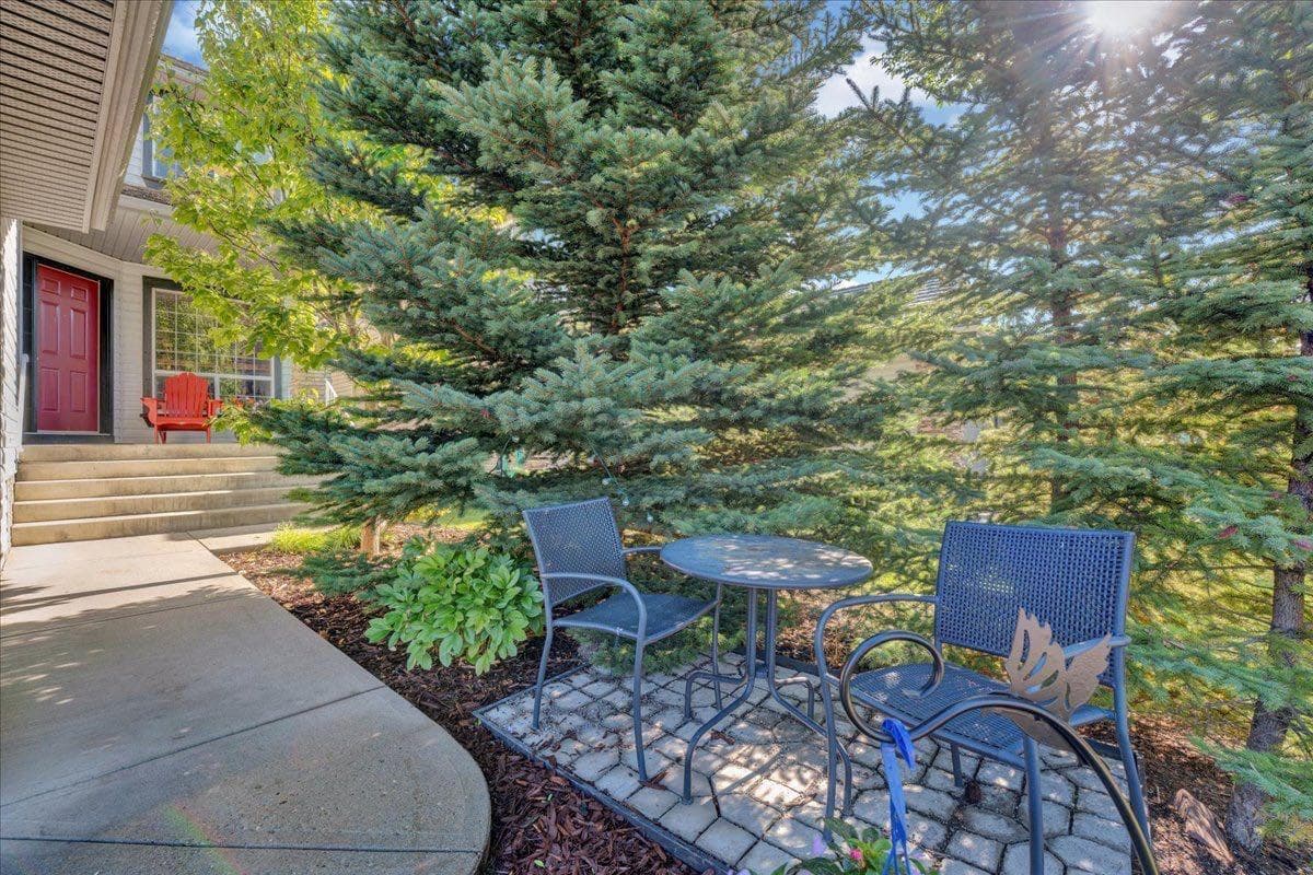 50 Springbank Crescent SW