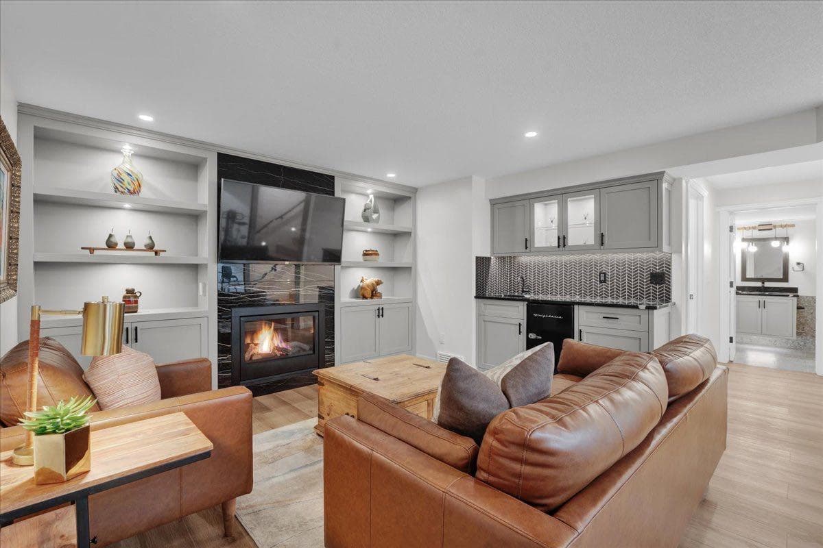 50 Springbank Crescent SW