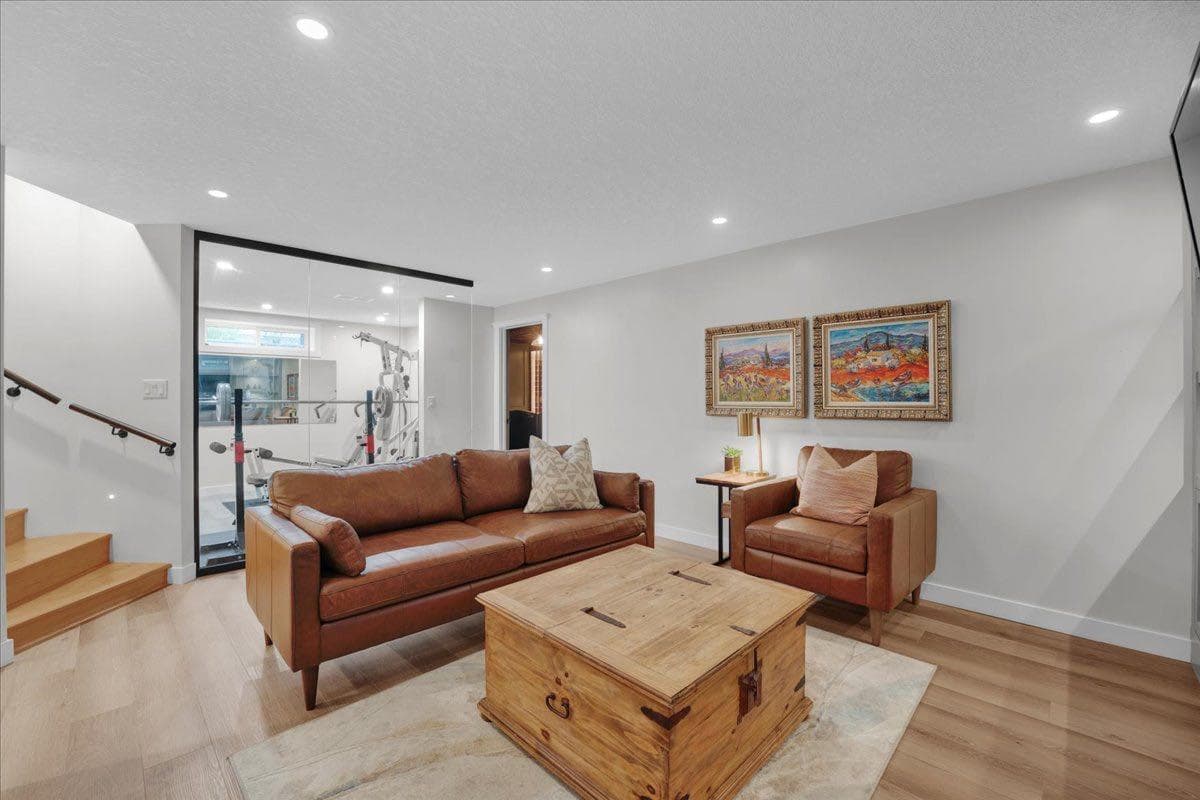 50 Springbank Crescent SW