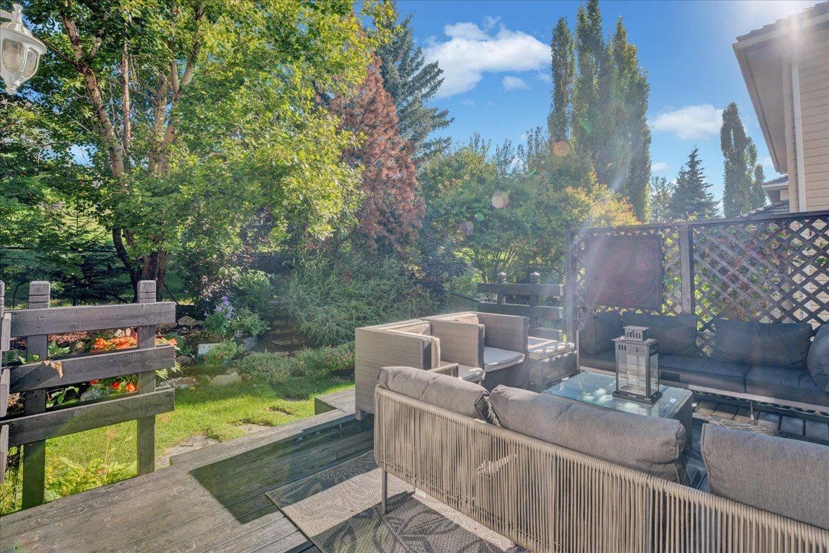 50 Springbank Crescent SW