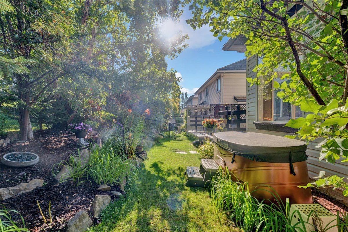 50 Springbank Crescent SW