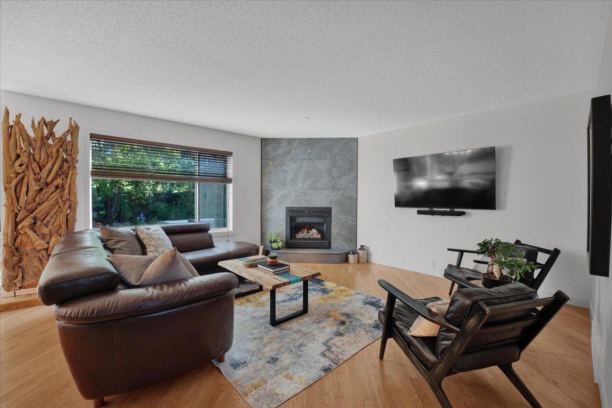 50 Springbank Crescent SW